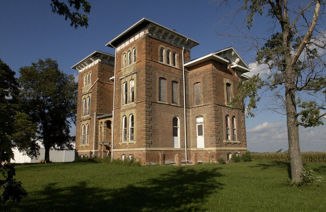 Duncan Manor